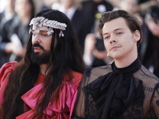 Superster Harry Styles in jurk op Vogue-cover: 'Echt fantastisch!'