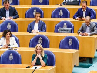 Kamer dwingt onafhankelijk onderzoek af naar corona-aanpak