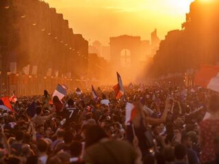 Parijs ontploft van vreugde na WK-winst en trots maakt zich meester van Kroaten