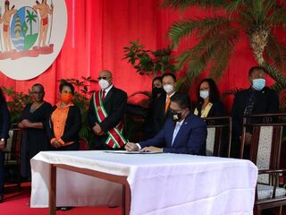 Chan Santokhi geïnstalleerd als president van Suriname