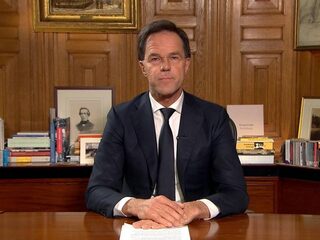 'De komende tijd zal een groot deel van de bevolking met het virus besmet raken'