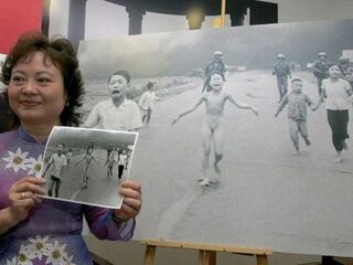 Hoe gaat het nu met het napalmmeisje?