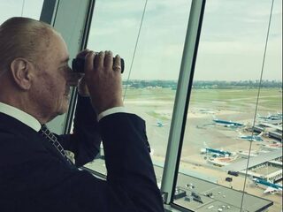 Het Binnenhof in de zomer: hoogseizoen voor lobbyisten