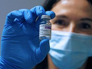 Podcast De Dag: over AstraZeneca en trombose