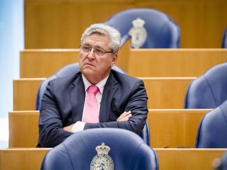 Henk Krol gaat een week leven van 50 euro