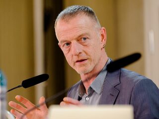 Gerbrand Bakker: 'Ik was bezig van seconde op seconde de dag door te komen'