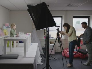 Wie zijn de ouders achter jonge YouTubers?