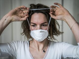 Coronaspreekuur: hoe bescherm ik mijn ouders en hoe verwerken we de coronacrisis?