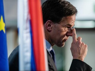 'Rutte is de lijm die de duizend brokstukjes tot een vaasje maakt'