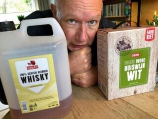 Waarom drinken we als we weten dat het niet goed voor ons is?