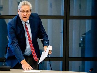 50PLUS: 'Krol blijft zitten'