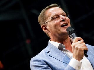 Albert Verlinde terug op tv: 'John belde precies op het juiste moment'