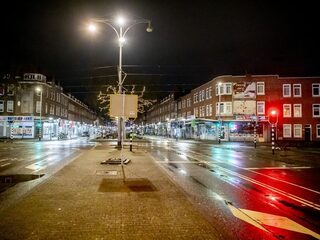 Stand.nl: 'De avondklok moet nog even blijven'