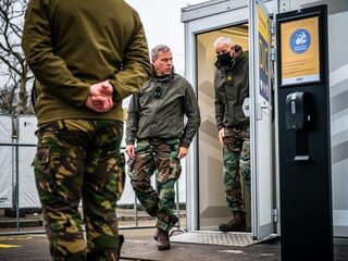 'Laat defensie proactief meedoen met vaccinatieprogramma'