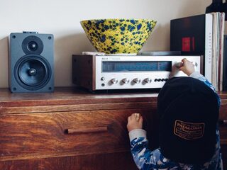 Wat is de succesformule van radiozender KINK?