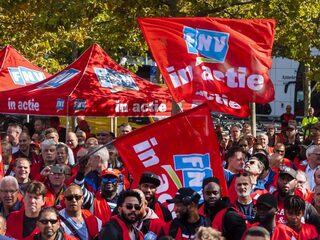Supermarktmedewerkers willen loonsverhoging, maar onderhandelingen gaan moeizaam