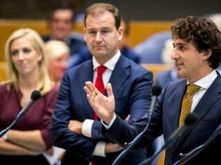 Linkse oppositie komt met tegenbegroting: lonen omhoog en meer winstbelasting