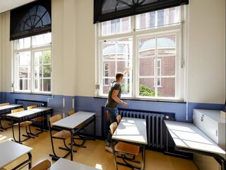 VO-Raad: 'OMT-lid Illy zorgt met uitspraak over meter afstand tussen leerlingen voor verwarring'