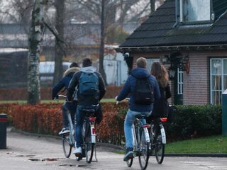 20 kilometer naar school fietsen wordt de realiteit in krimpgebieden