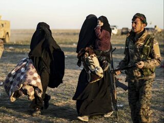 Stand.nl: De Nederlandse staat moet worden gedwongen IS-vrouwen en kinderen terug te halen.