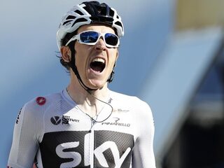 Dumoulin imponeert, maar Thomas pakt ritzege en gele trui