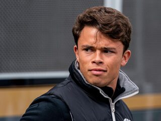 De Vries moet in derde Formule E-race genoegen nemen met vijfde plaats