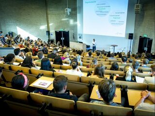 Stand.nl: De loting moet terug bij populaire studies