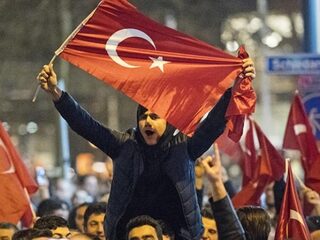 'Nederland moet zich zorgen maken om Turkse spanningen'