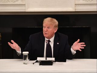 Trump gebruikt malariamedicijn tegen corona, ondanks waarschuwingen experts