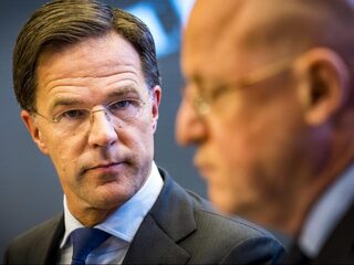 Stamtafel Den Haag: ‘Grapperhaus stond met mond vol tanden, Rutte was laaiend’