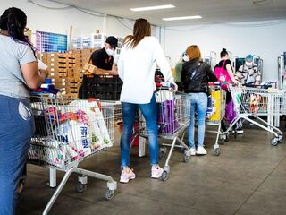 De voedselbanken slaan alarm, drastisch minder voedsel beschikbaar