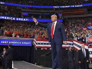 Podcast De Dag: Hoe great again is Amerika nu?