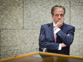 Had Pechtold de schenking van een appartement moeten melden?