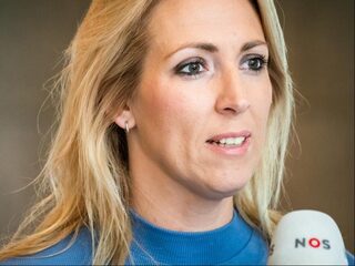 Klappen voor de zorg, maar géén extra geld? 'Klap in het gezicht'