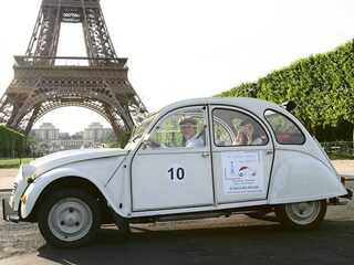 De Lelijke Eend, auto van het vrije leven en de vrije liefde