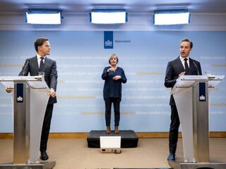 Avondklok op komst: kabinet houdt morgenmiddag persconferentie