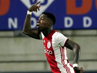 Ajax alleen aan kop in eredivisie, PSV verliest hoofd in Utrecht