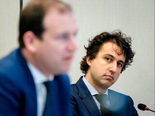 Waarom doet links het zo slecht in de peilingen? 'Nog geen 50 zetels, dat is verbijsterend'