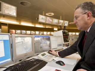 'Veiligheidsrisico voor Aboutaleb door zwakke ict-beveiliging'