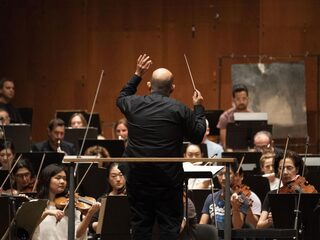 De voorganger van Jaap van Zweden mocht nooit meer dirigeren