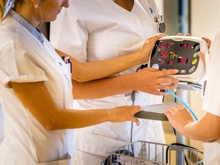 Actie ziekenhuispersoneel: 'Verpleegkundige blijft maar geven'