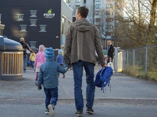 Sommige Europese landen laten 'coronateugels' iets vieren, Nederland wacht voorlopig af