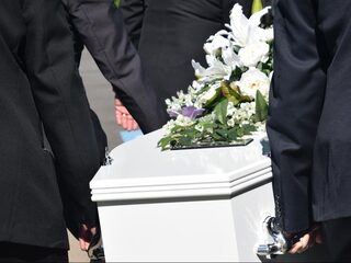 Kinderen krijgen seksuele voorlichting op school, maar waarom dan ook geen doodsvoorlichting?