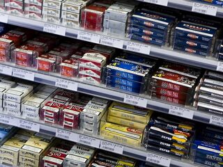 Stand.nl: Een verkoopverbod van sigaretten bij supermarkten en benzinepompen gaat te ver