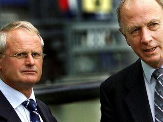 Voetbalpodcast #104: 'Tijd dat Riemer en Foppe een standbeeld krijgen'