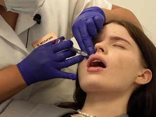 Jongeren gebruiken botox en fillers om Instagram-filters na te bootsen