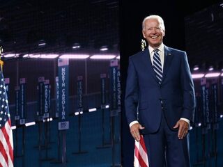 Stand.nl: 'De democratie in Amerika staat op het spel'