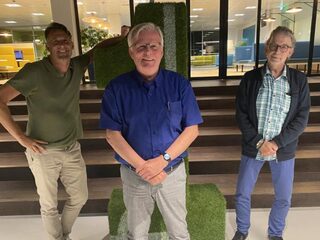 Patrick Kluivert nieuwe trainer Barcelona? 'Dat is nogal wat hoor'