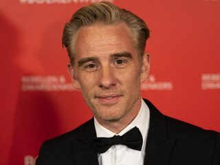 Art Rooijakkers wil weten: 'hoe verloopt de eeuw van mijn dochters?'