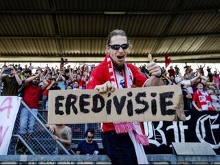 Euforie bij Emmense fans: 'Dit alles is in één woord: Fantastisch'